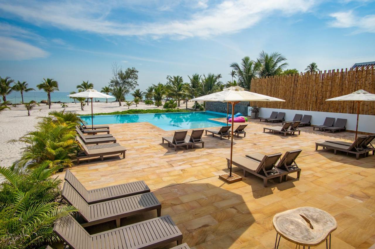 You&Me Resort Pagoda Beach Exterior photo
