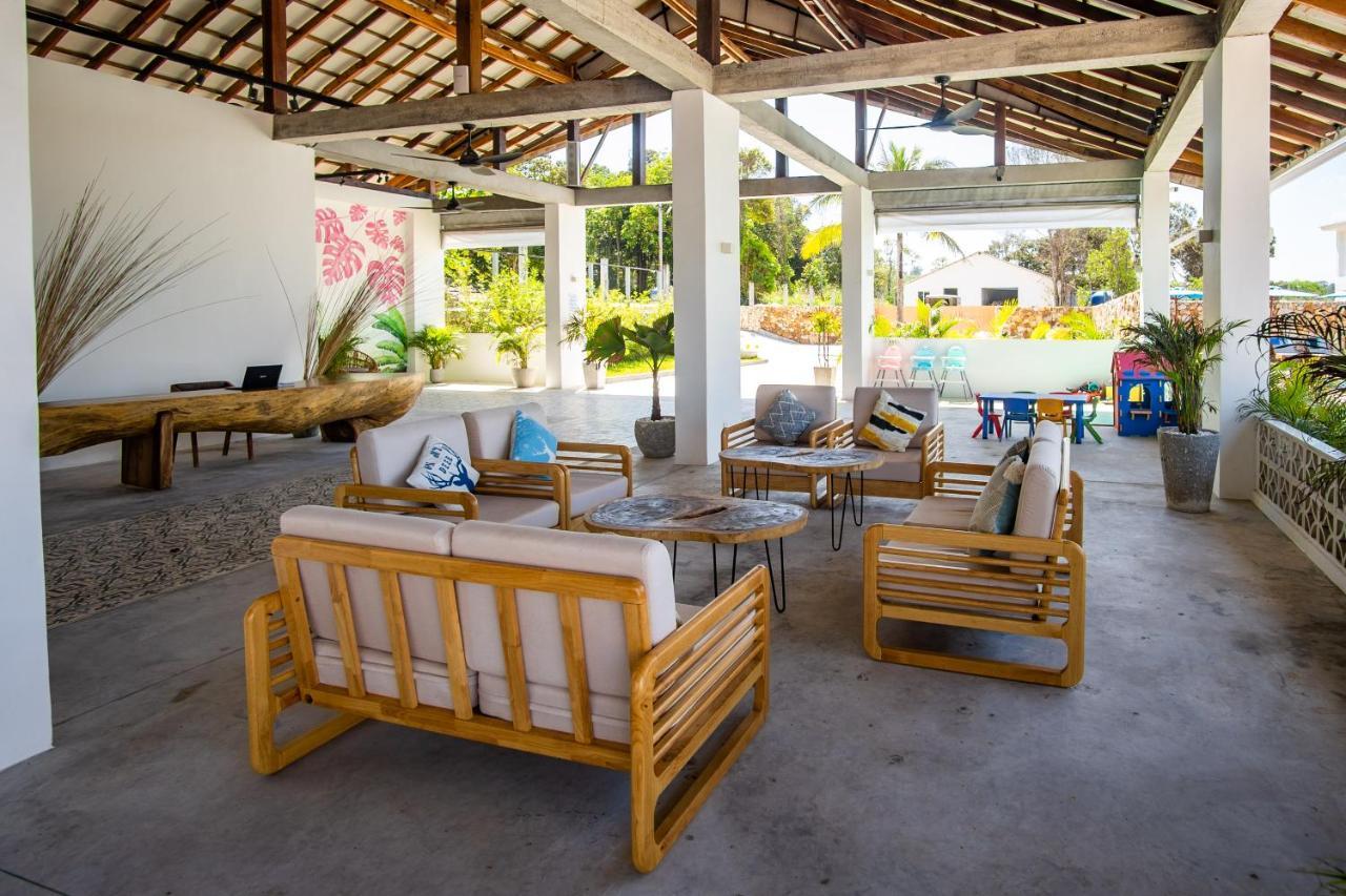 You&Me Resort Pagoda Beach Exterior photo